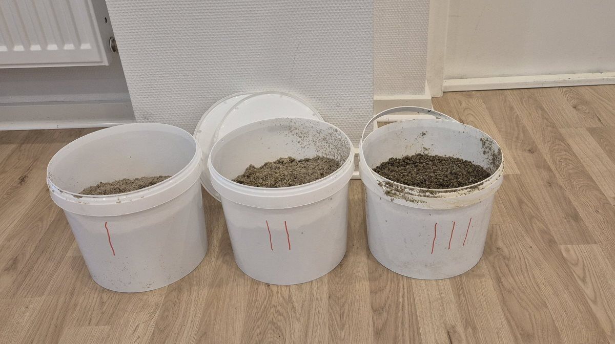 Der_kunne_både_ses_og_røres_ved_sand_som_havde_været_igennem_et_sandseparationsanlæg.jpg